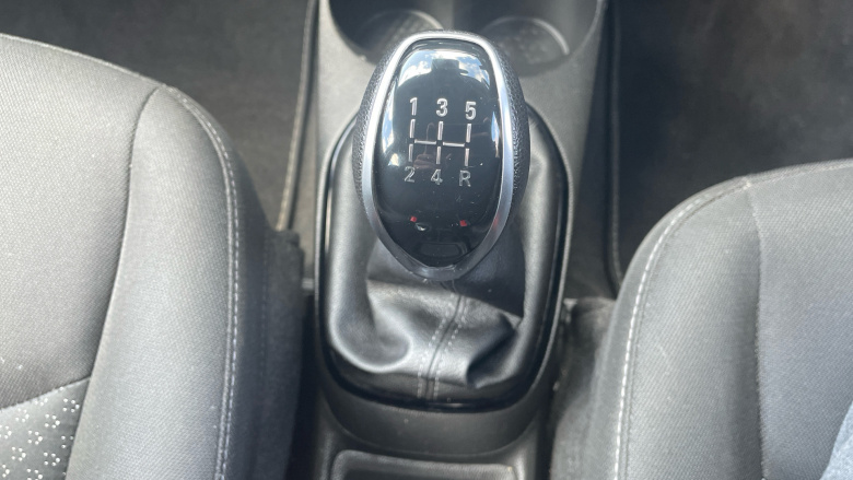 Vauxhall Viva 1.0 SE 5dr Petrol Hatchback